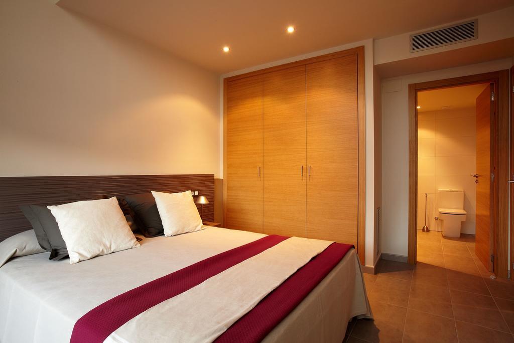 Apartaments Terraza Figueres Figueres  Eksteriør bilde