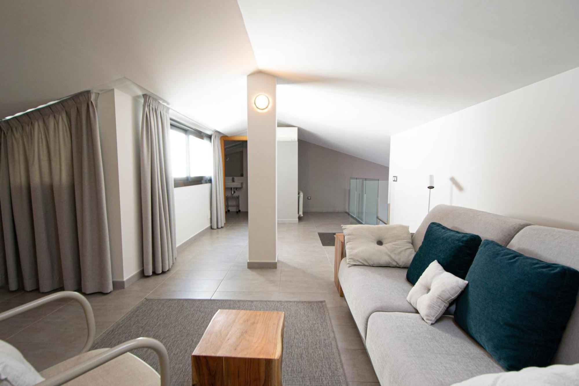 Apartaments Terraza Figueres Figueres  Eksteriør bilde