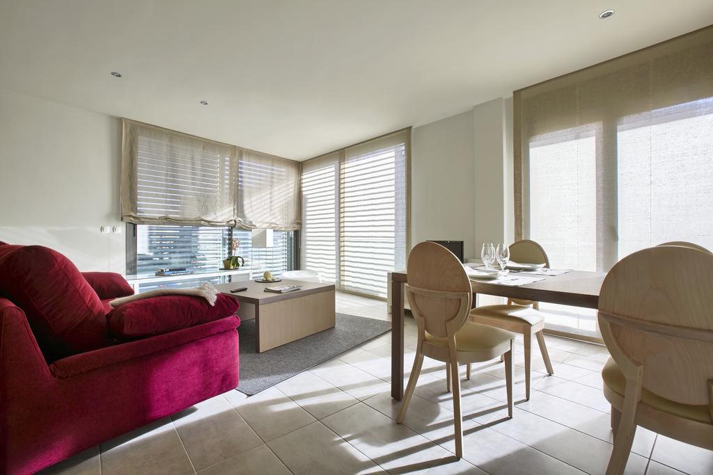 Apartaments Terraza Figueres Figueres  Eksteriør bilde
