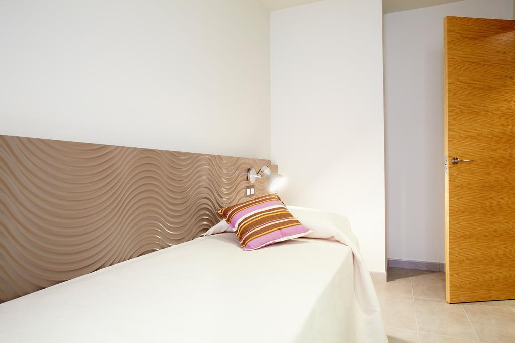Apartaments Terraza Figueres Figueres  Eksteriør bilde