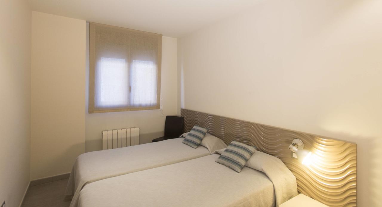Apartaments Terraza Figueres Figueres  Eksteriør bilde